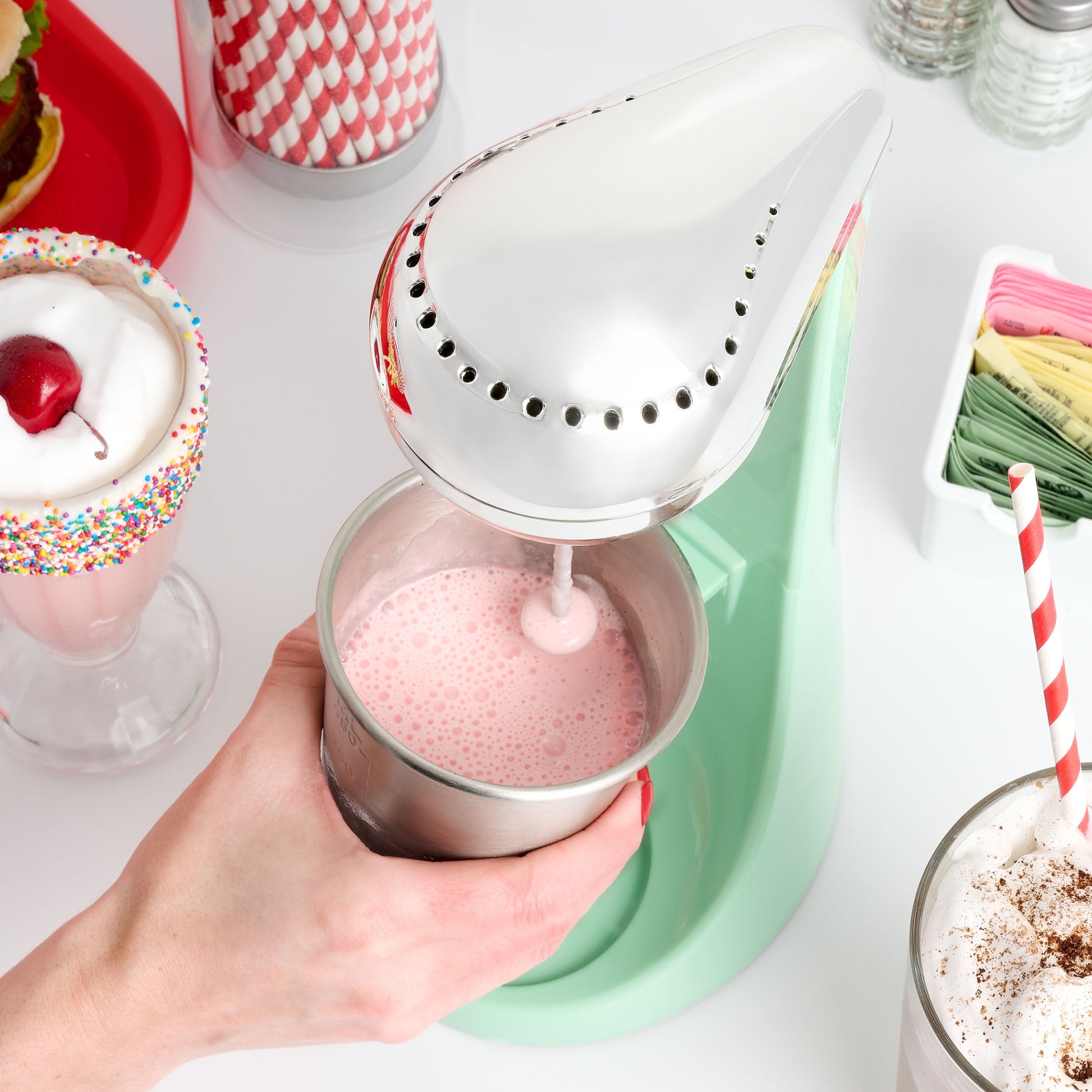 Milkshake Maker 2-Speed 16 Oz Milk Shake Blender Retro Kitchen Appliance, Jade